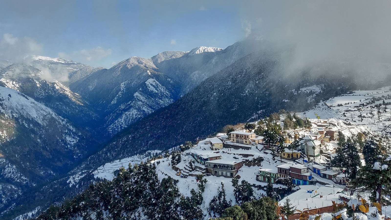 Top 10 Destinations In Uttarakhand To Experience The Snowfall